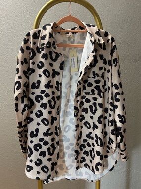 Leopard Print Long Sleeve Shirt Jacket - Beige/Black